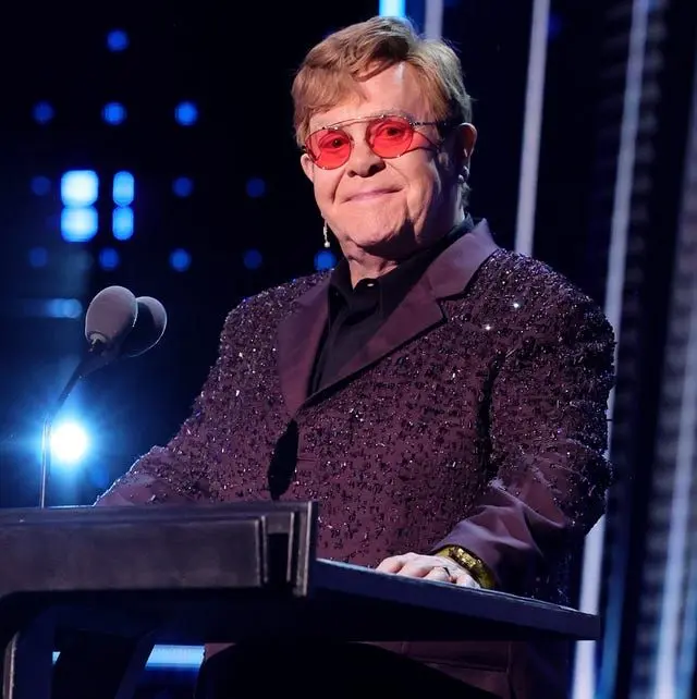 ItchyRock5421의 1997s Elton John!