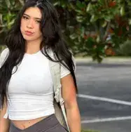 CrispBarn1938의 Zara Malik