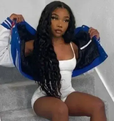 TimelyTent8018의 Baddie