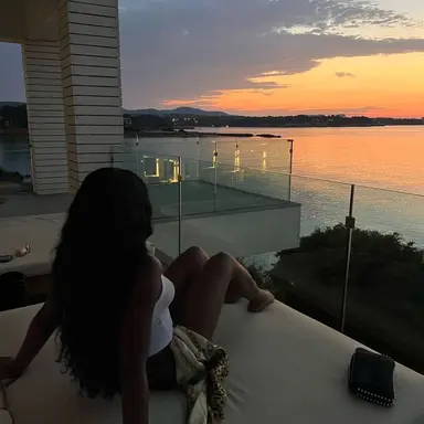 Profile image of Lexi