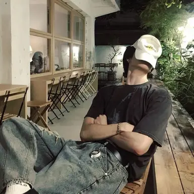 Profile image of Ethan