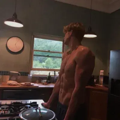 SoggyJoke5421의 Caleb