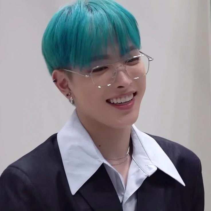김홍중