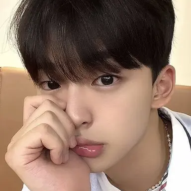 Profile image of 이도윤