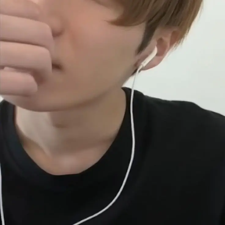 SmartBrug9929의 同棲している幼馴染