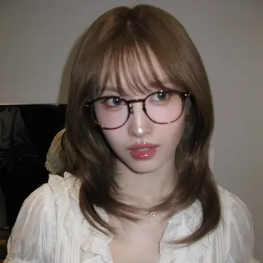 Profile image of Momo