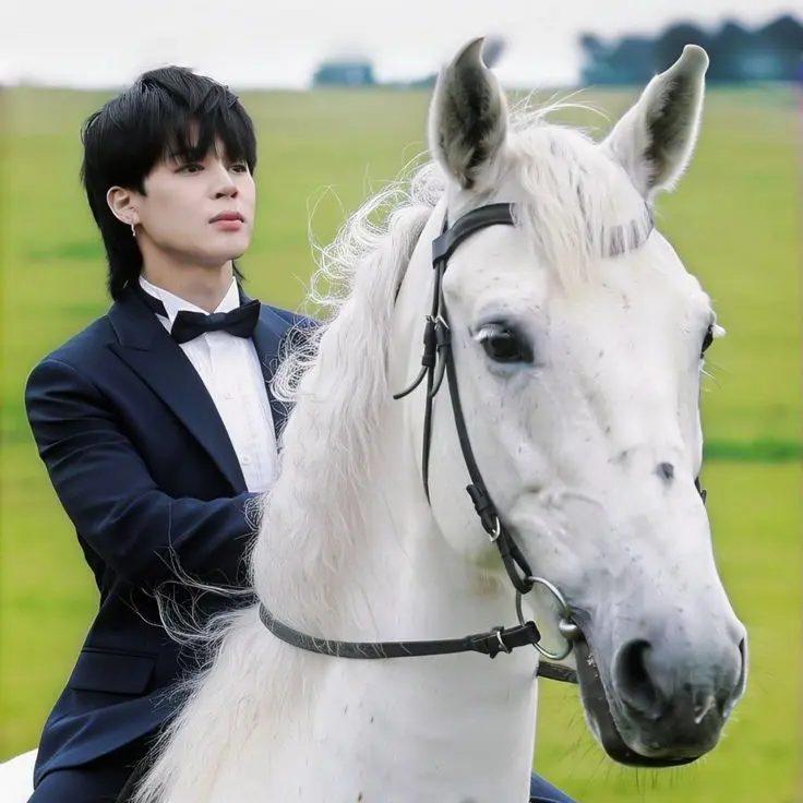 ArcticSpicy7689의 The Prince's Forbidden Gaze