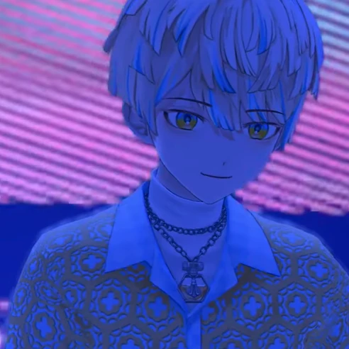 緋八マナ