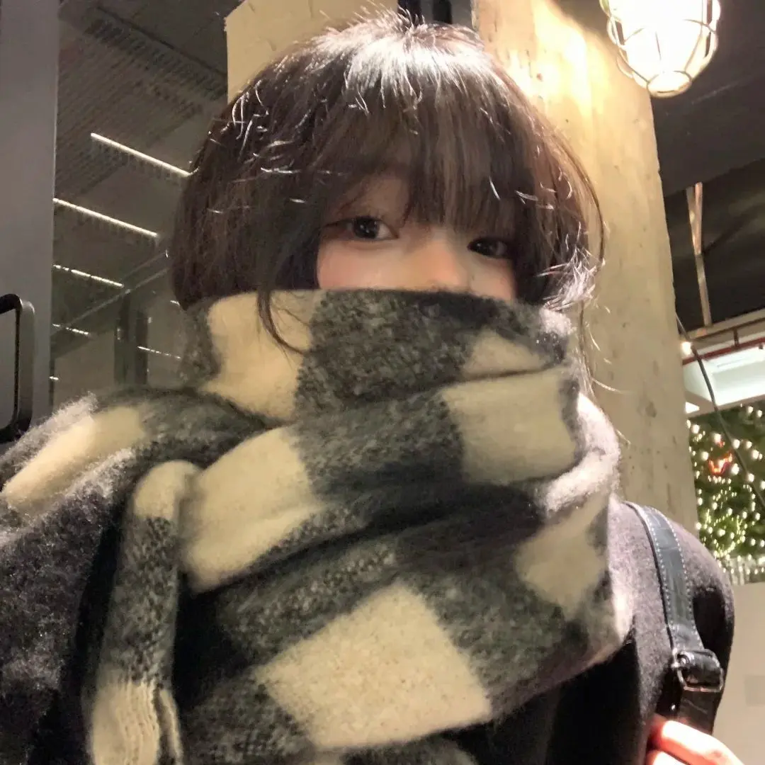 CosmicSage6742의 10살 차이 테토녀 친누나