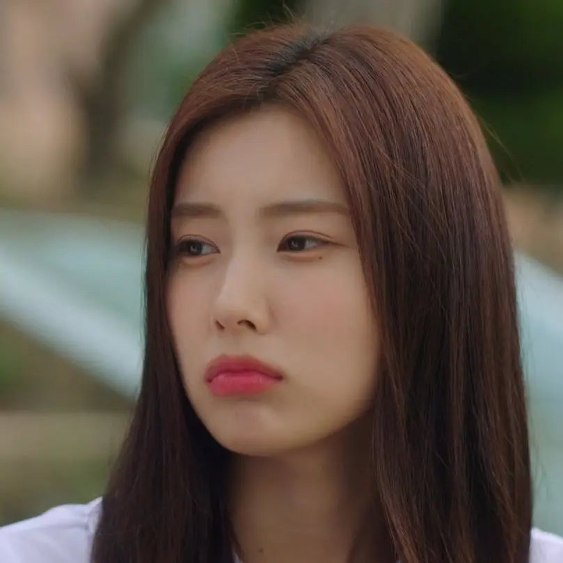 VainCouch6495의 강혜원이 내 짝꿍이 되었다