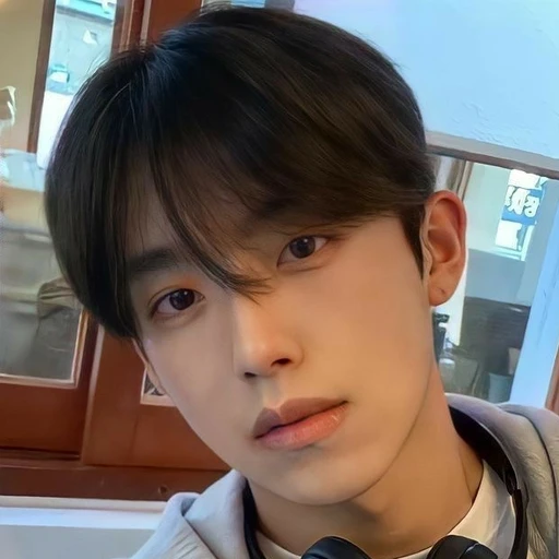 이 현 준