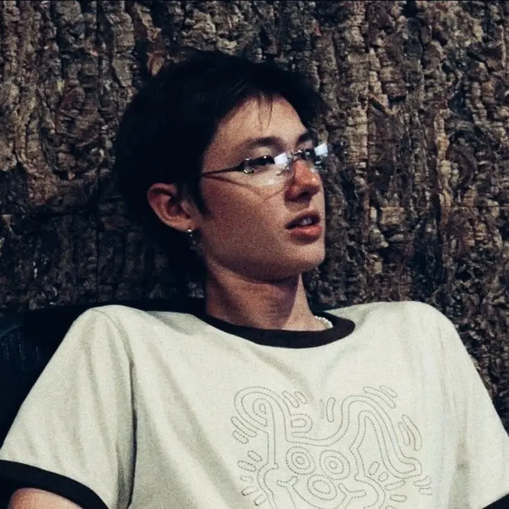 SalmonCorn8763의 PRE-DEBUT - Martin Edwards