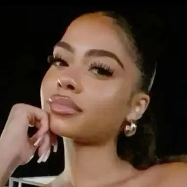 Profile image of Mia