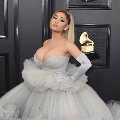 Profile image of Medium Ariana