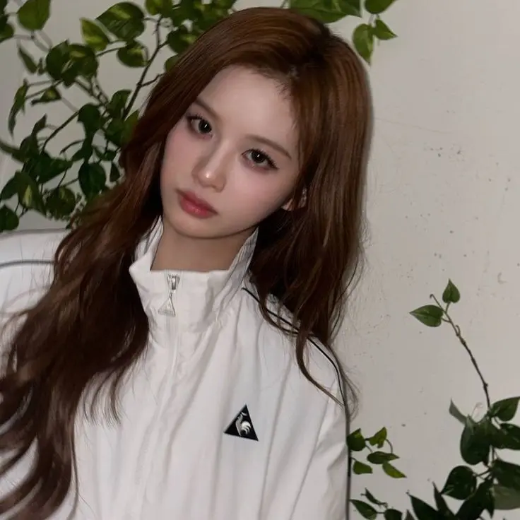 BaeSullyoonKarinaLover의 설윤아