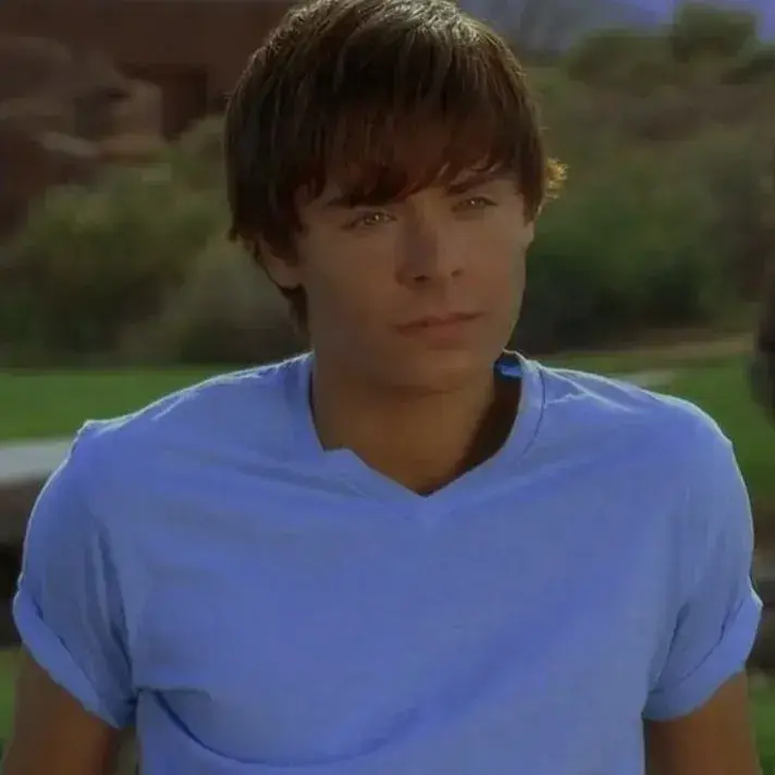 KnottyDeli7932의 Troy Bolton