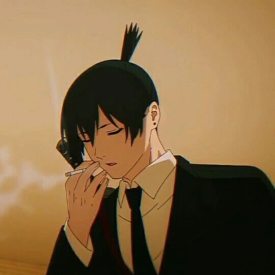 早川アキ