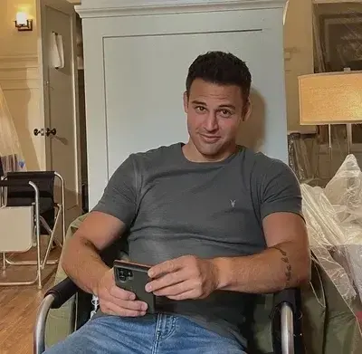 ClassyWind5518의 Eddie Diaz