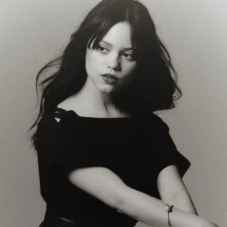 LilacPatio3047의 Elena Reyes