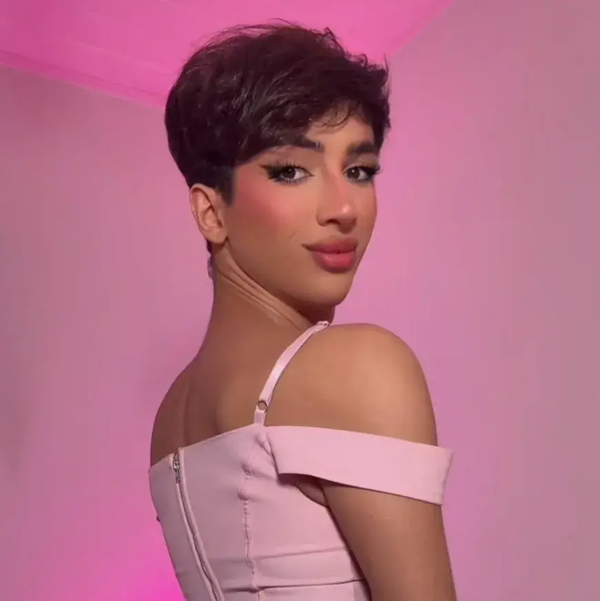 GentleSugar0186의 Femboy Leo