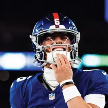 AptDecal1301의 Caleb Vance