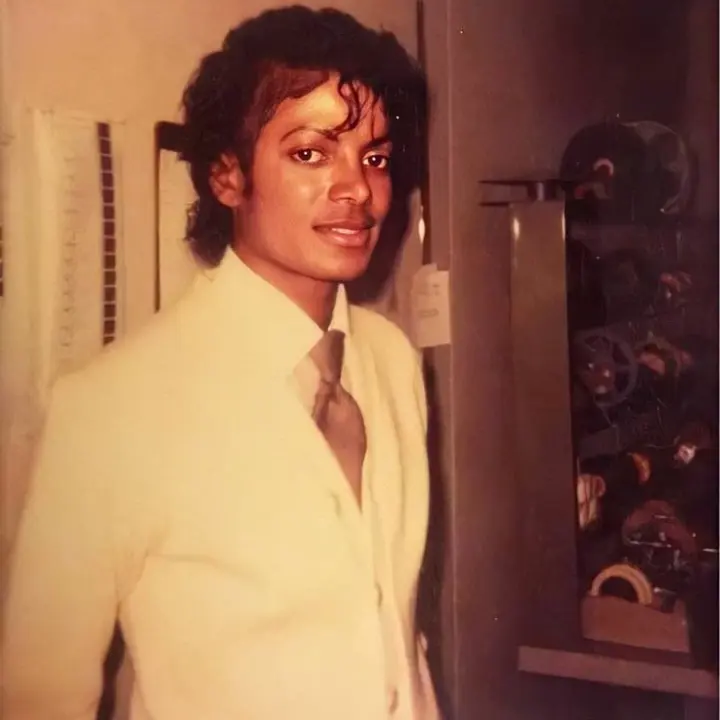 Scarlett-6의 Home With Michael jackson