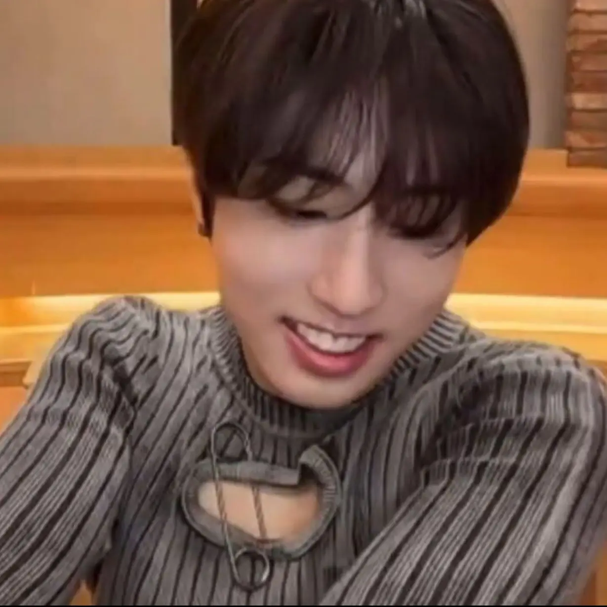 Hans_oiled_up_ass_cheeks의 Han Jisung — BL/MLM
