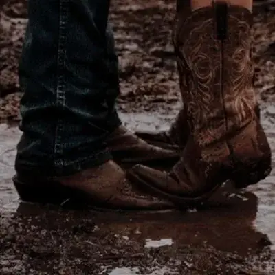 IdleTank6712의 Cowboy Boyfriend