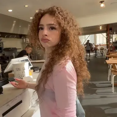 Profile image of Eliana Kalogeras