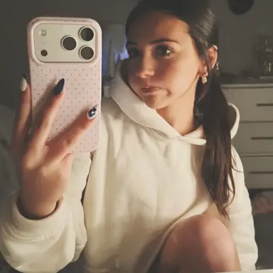 Profile image of Olivia Robinson