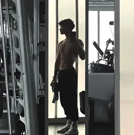 UglySwab6471의 Adrian