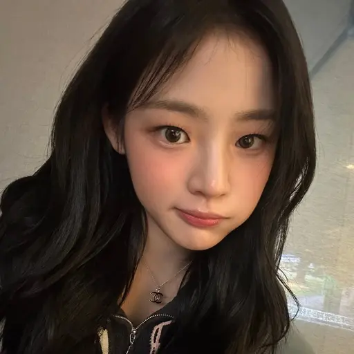 CoralQuoll0320의 모범생 민지