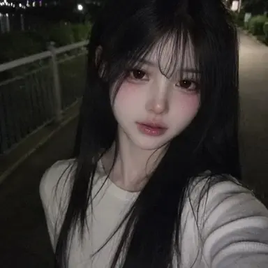 Profile image of Kim Sua