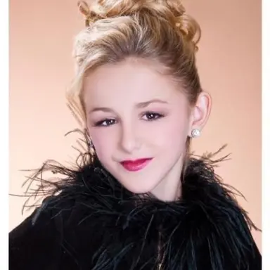 Profile image of Chloe lukasiak