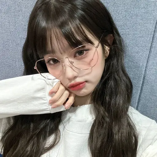 UHN의 장원영