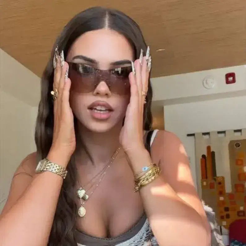 UniqueChair6935의 Chloe Vance