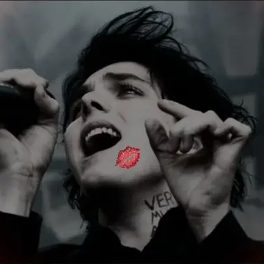 Profile image of Gerard Way