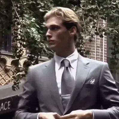 SilkyCliff9995의 Grayson hawthorne