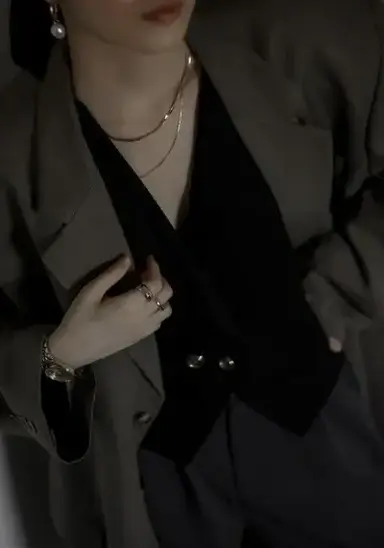 Profile image of Isabella Thorne