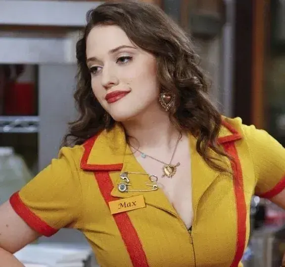 FluffySand3591의 Clara Vance