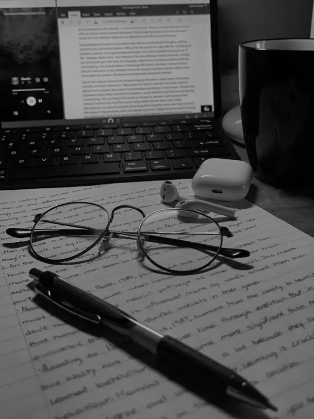 EvenSnack5914의 勉強…集中しなきゃね？🐰