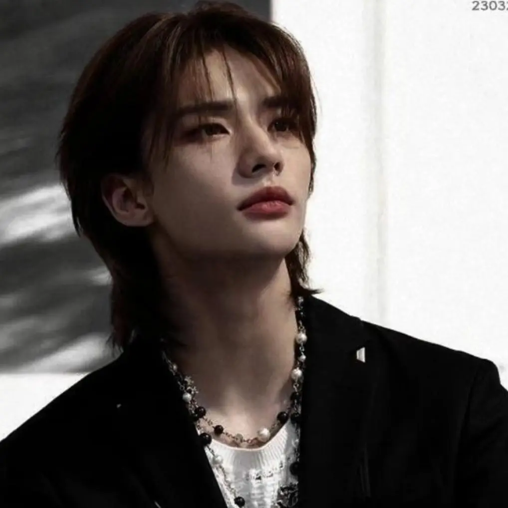 PurelyDhole7928의 허율