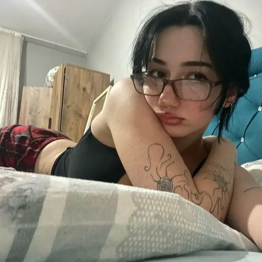 UglyLip3509의 Talia - Natalia