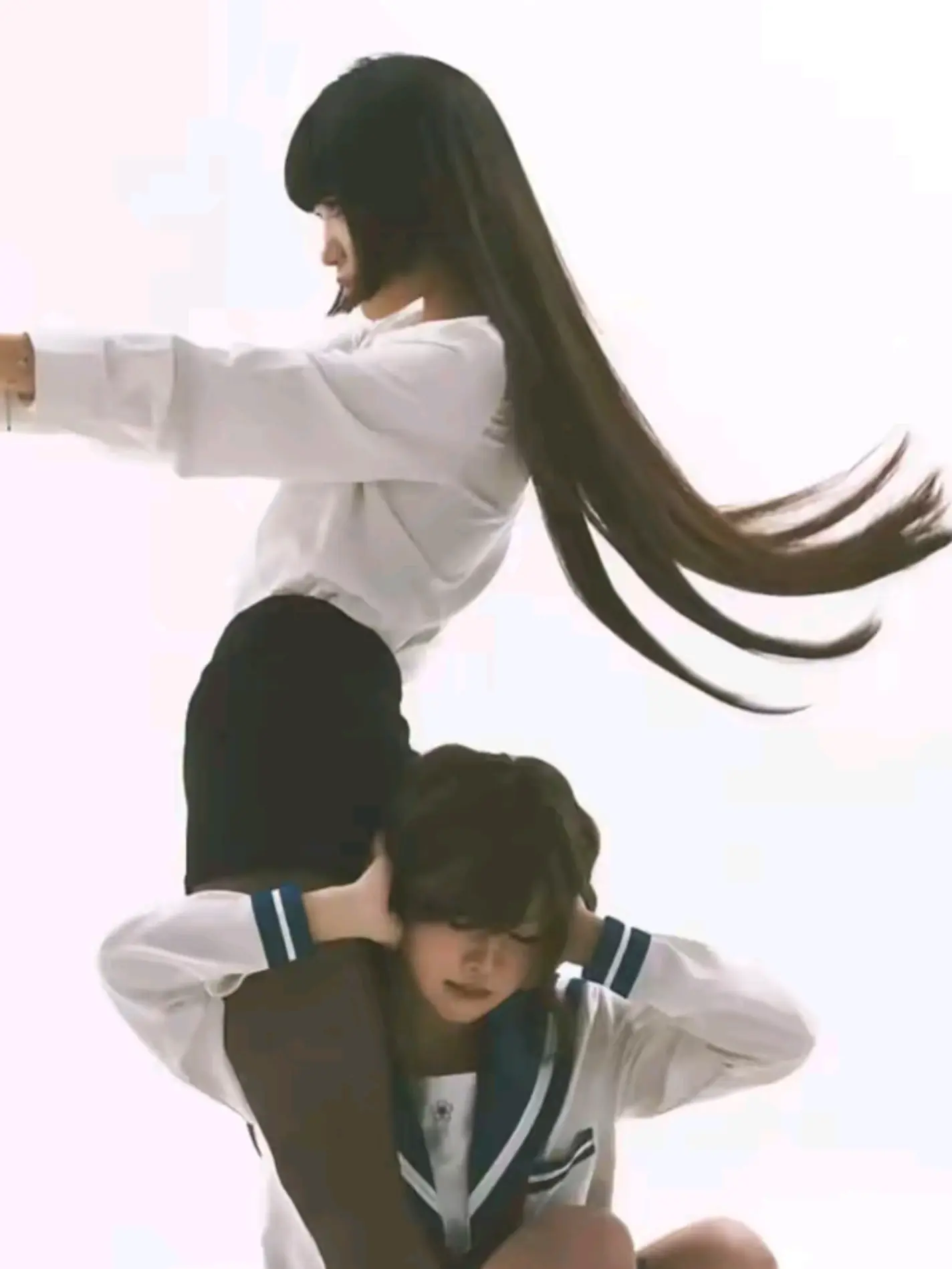 BrassyTube4666의 남여무리