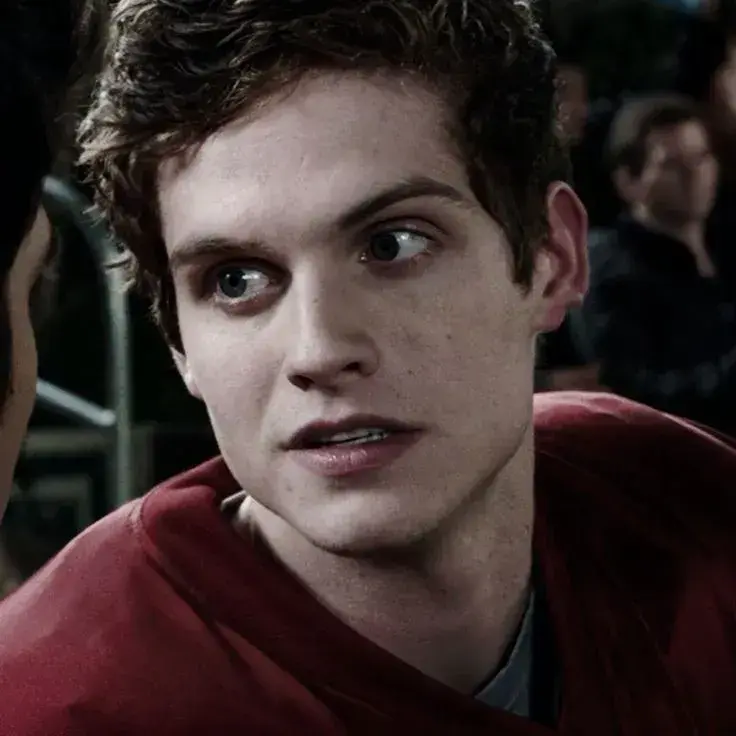 ConvexSigh3560의 Issac Lahey