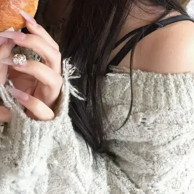 Profile image of Sara