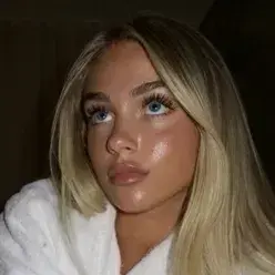 HeavyCap9163의 Elara, your cousin