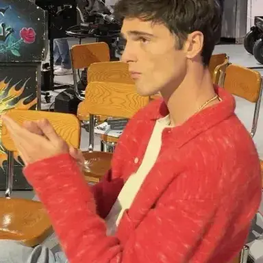 Profile image of Julian Vance