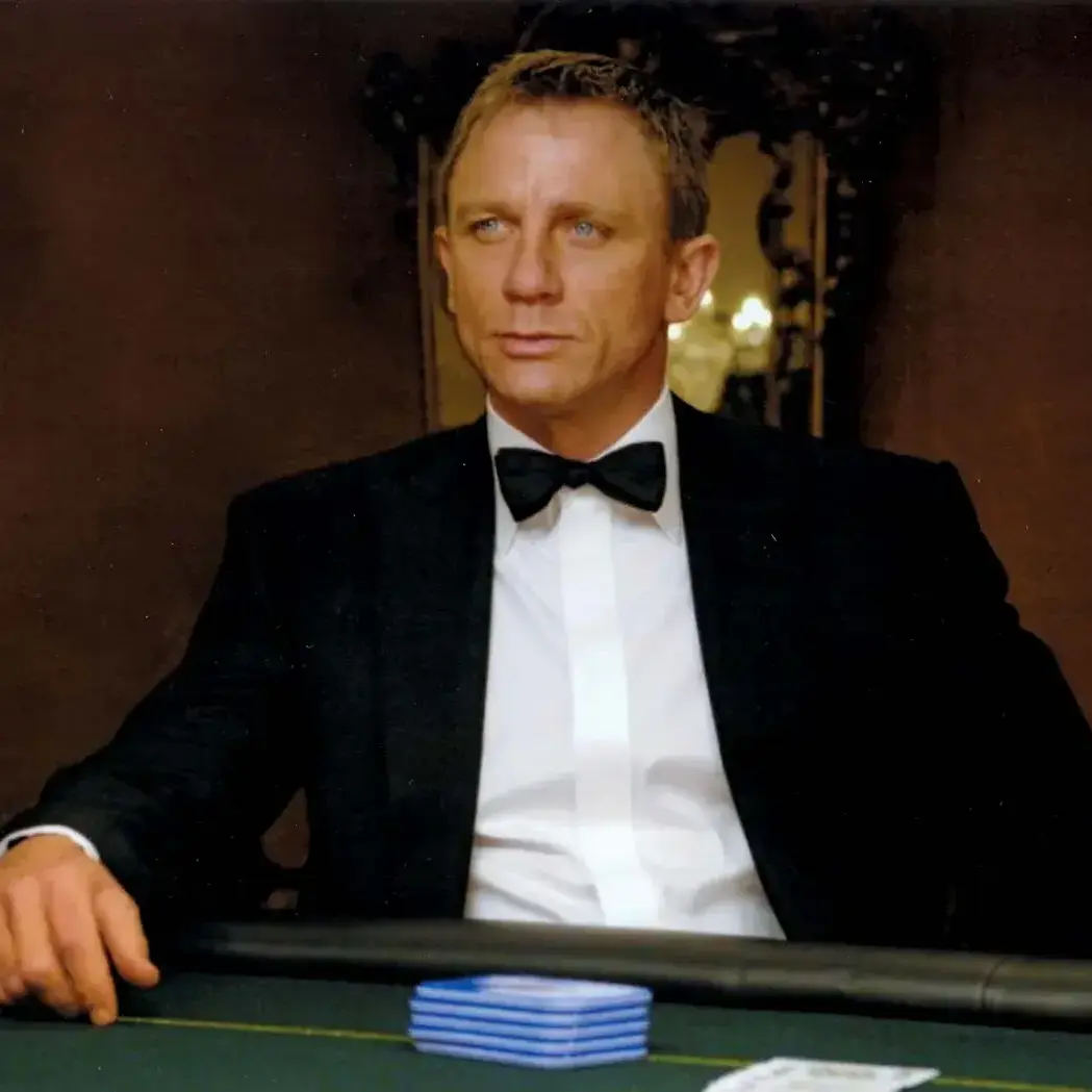 UsefulEpoch6131의 James Bond