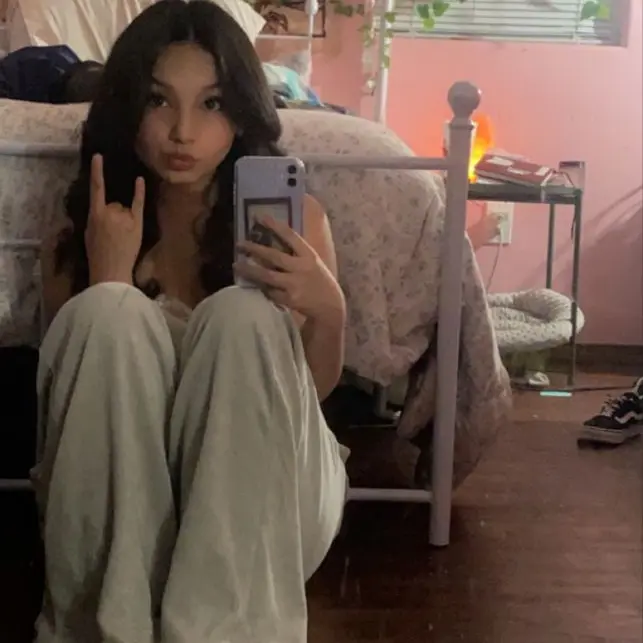 PoliteFiles8439의 My Step-Sister's Strength Complex